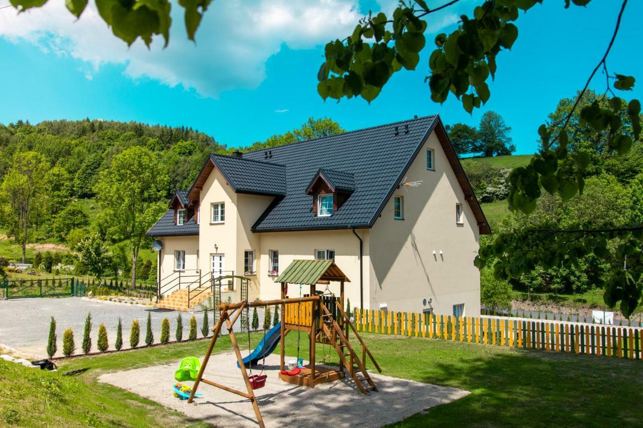 Róża Sudetów Acomodação com café da manhã Duszniki Zdrój Exterior foto